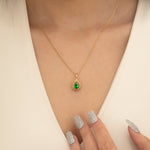 Load image into Gallery viewer, 14K Solid Gold Green Necklace K120