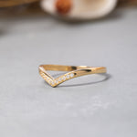Load image into Gallery viewer, 14K Solid Gold V Ring Y241
