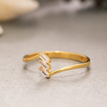 Load image into Gallery viewer, 14K Solid Gold Baguette Ring Y217