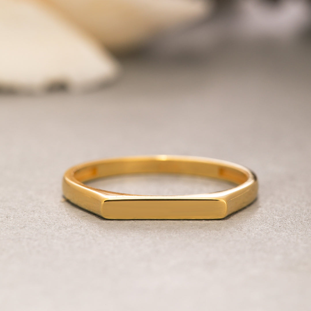 14K Solid Gold Signet Ring Y220