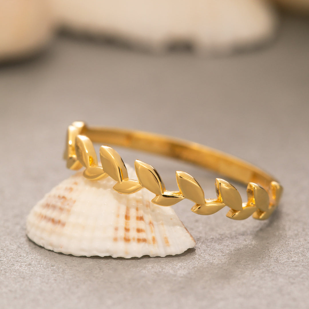 14K Solid Gold Thin Leaf Ring Y223