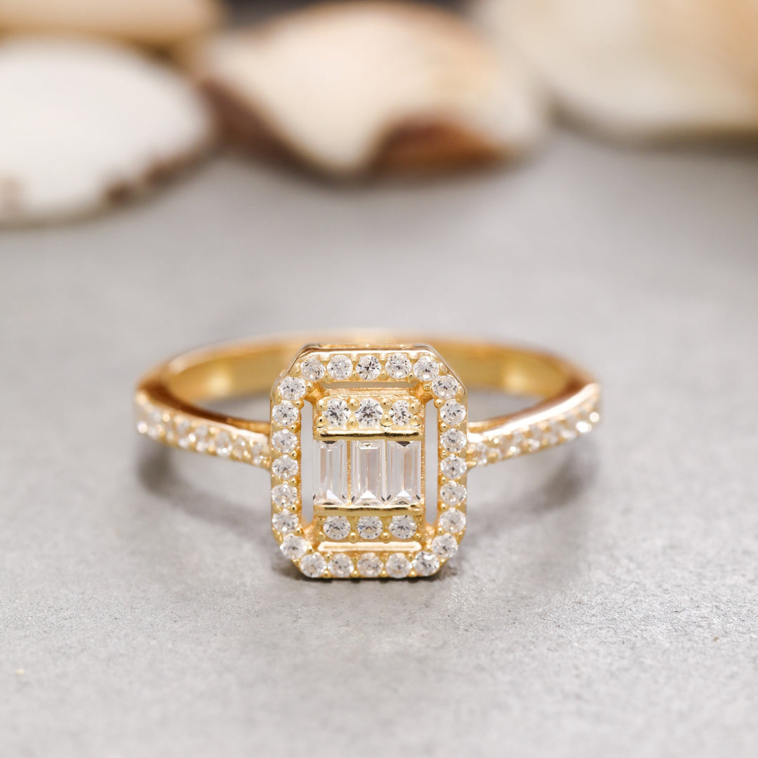 14K Solid Gold Baguette Ring Y196