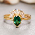 Load image into Gallery viewer, 14K Solid Gold Green Stone Ring Y193