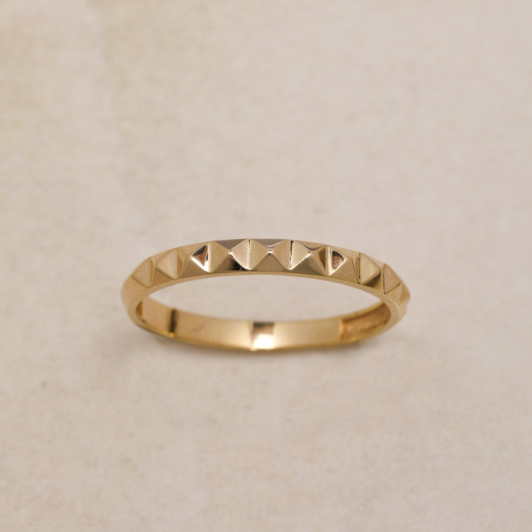 14K Solid Gold Pyramid Ring Y53