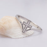 Load image into Gallery viewer, 14K Solid Gold Cross Ring Y4