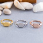 Load image into Gallery viewer, 14K Solid Gold Square Signet Ring Y141