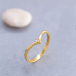Load image into Gallery viewer, 14K Solid Gold V Ring Y136