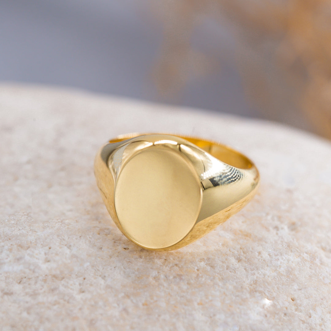 14K Solid Gold Oval Signet Ring Y171