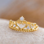 Load image into Gallery viewer, 14K Solid Gold Heart Crown Ring Y146