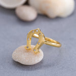 Load image into Gallery viewer, 14K Solid Gold Horsehoe Ring Y172