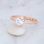 Load image into Gallery viewer, 14K Solid Gold Heart Solitaire Ring T15