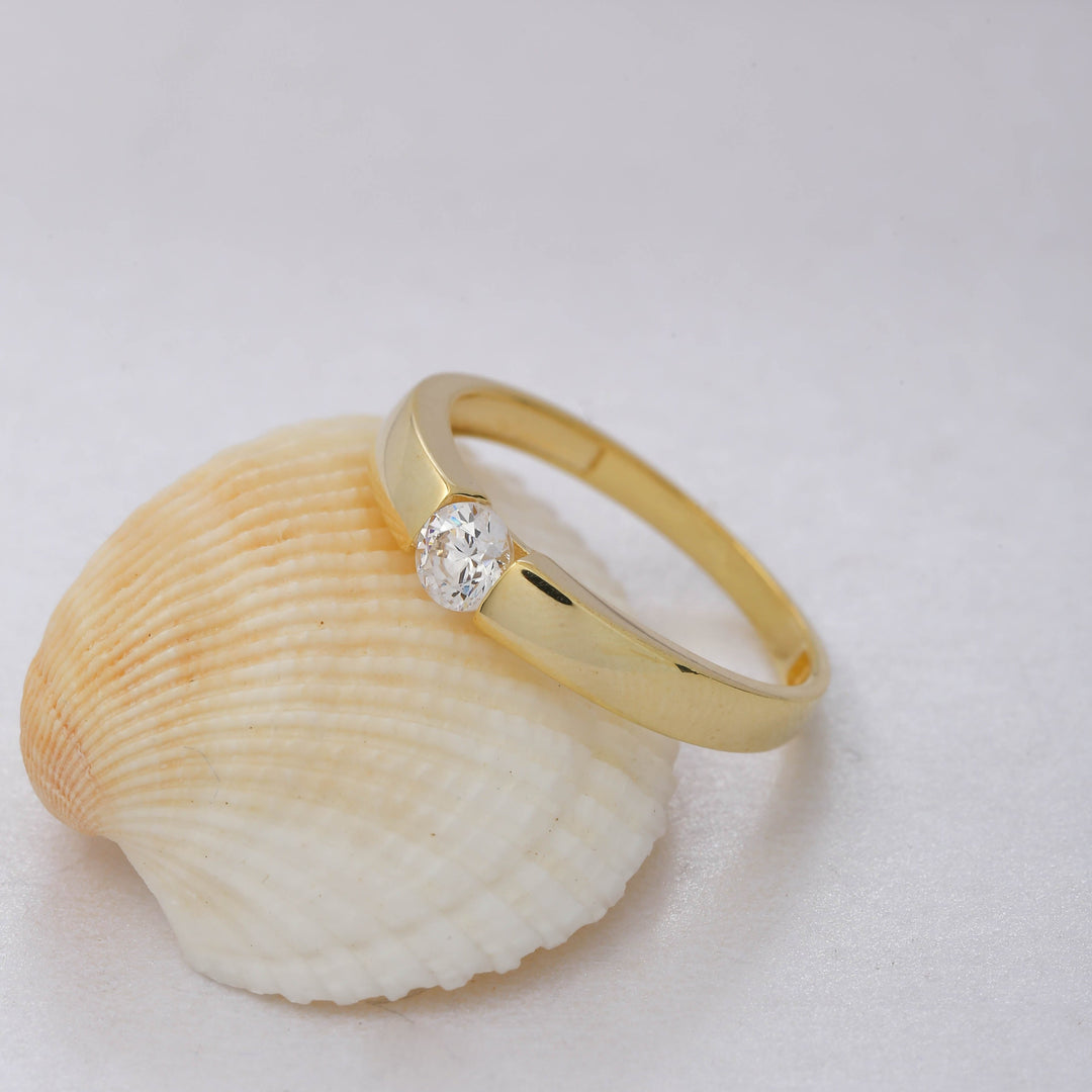 14K Solid Gold Solitaire Ring T2