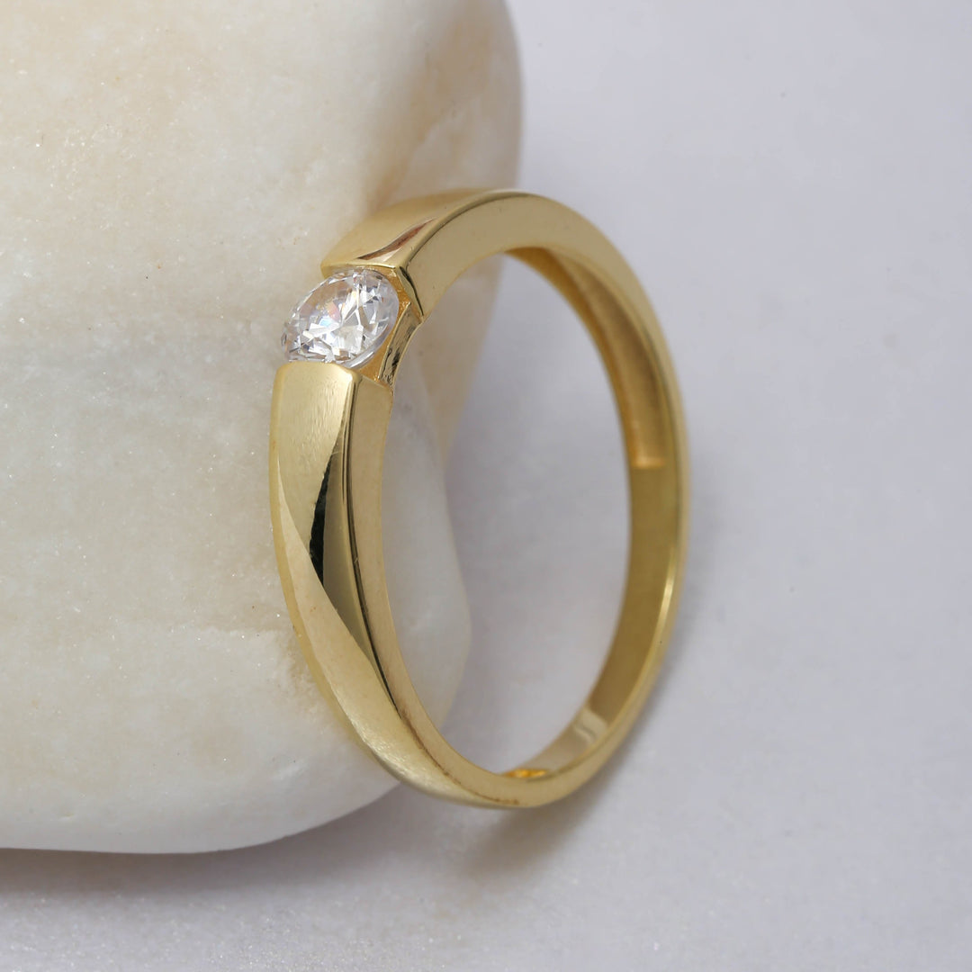 14K Solid Gold Solitaire Ring T2