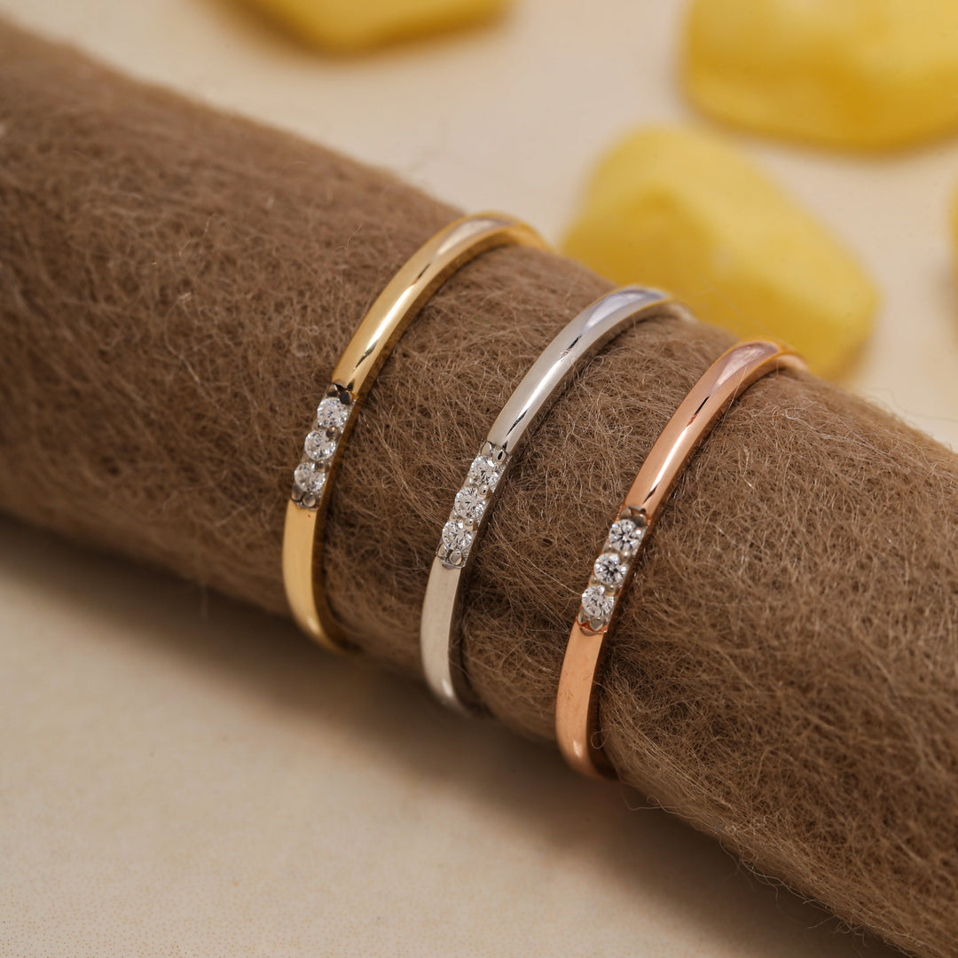 14K Solid Gold Three Stone Ring Y33