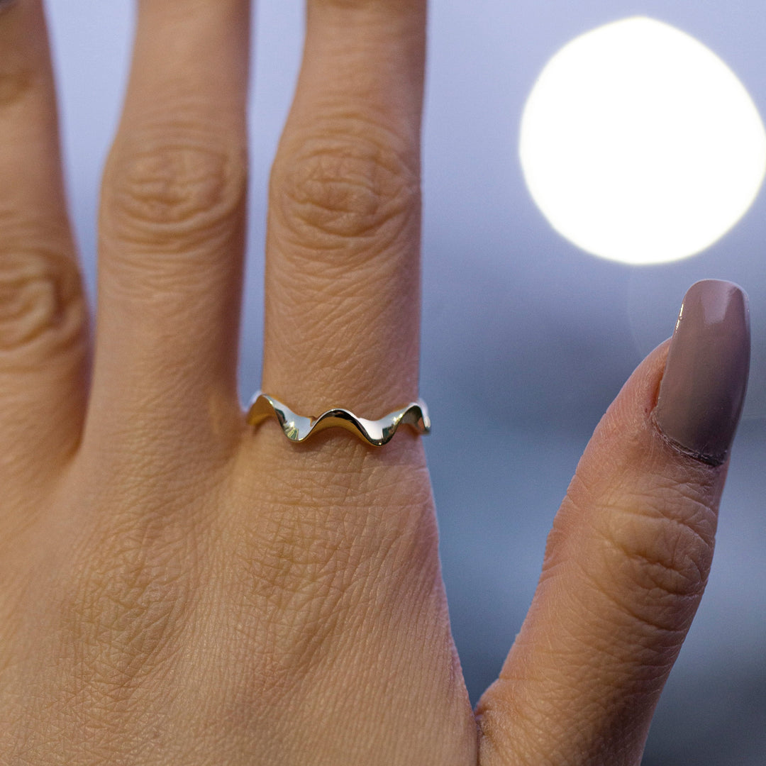 14K Solid Gold Zig Zag Ring Y119