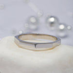 Load image into Gallery viewer, 14K Solid Gold Edge Ring Y51