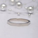 Load image into Gallery viewer, 14K Solid Gold Edge Ring Y51