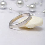 Load image into Gallery viewer, 14K Solid Gold Edge Ring Y51