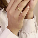 Load and play video in Gallery viewer, 14K Solid Gold Leaf Ring Y255
