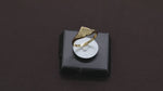 Load and play video in Gallery viewer, 14K Solid Gold Heart Signet Ring Y140