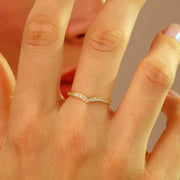 14K Solid Gold V Ring Y348