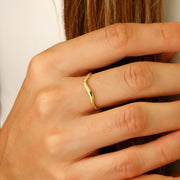 14K Solid Gold Chevron Curved Dome Ring Y351