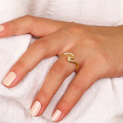 14K Solid Gold Wave Ring Y88