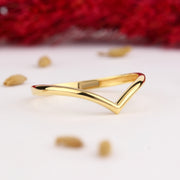 14K Solid Gold V Ring Y298