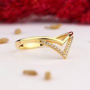 14K Solid Gold V Ring Y302