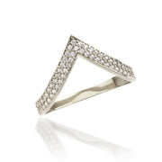 14K Solid Gold V Ring Y317