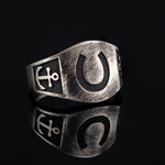 Load image into Gallery viewer, 14K Solid Gold Horseshoe Men Ring EY30

