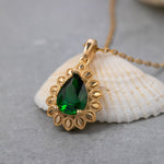 Load image into Gallery viewer, 14K Solid Gold Green Necklace K120
