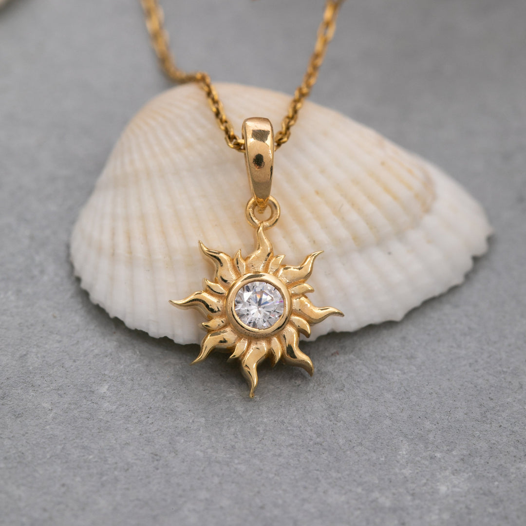 14K Solid Gold Sun Necklace K113