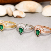 14K Solid Gold Green Stone Ring Y193