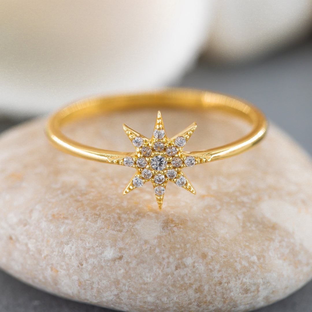 14K Solid Gold Star Ring Y152