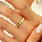 14K Solid Gold Vertical Lines Band Ring Y341