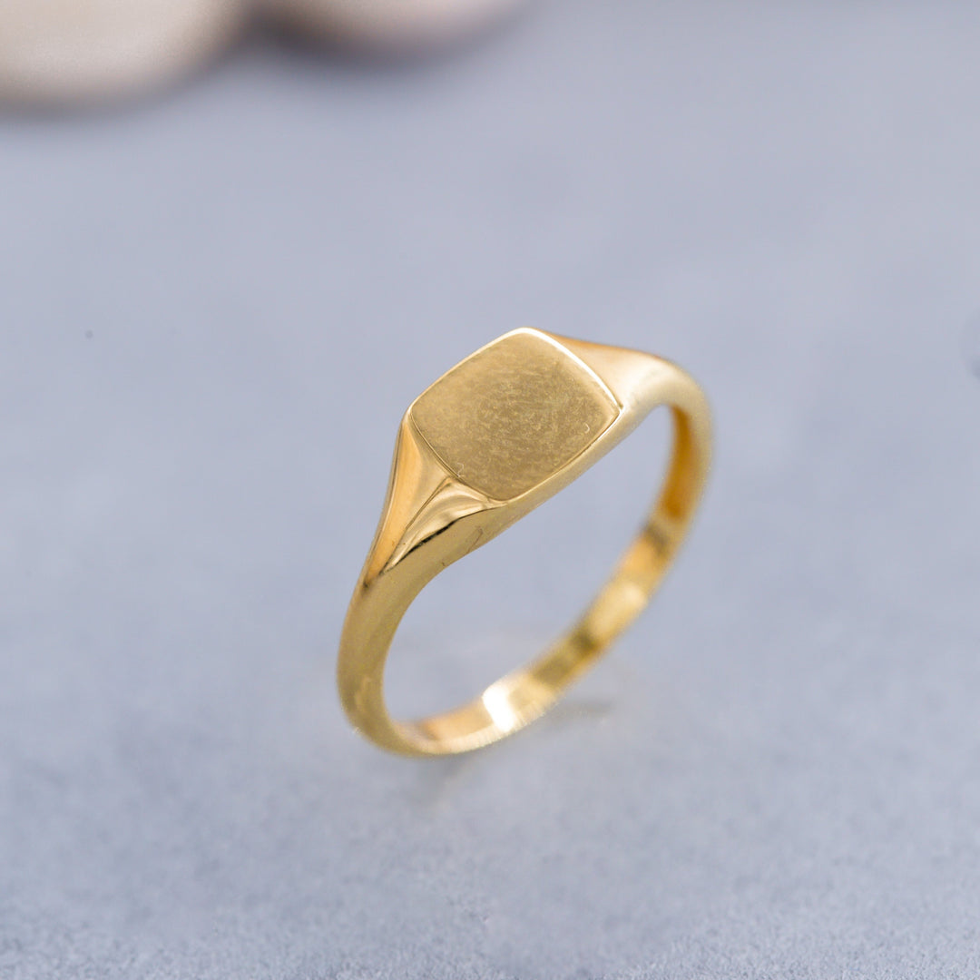 14K Solid Gold Square Signet Ring Y141