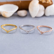 14K Solid Gold V Ring Y136