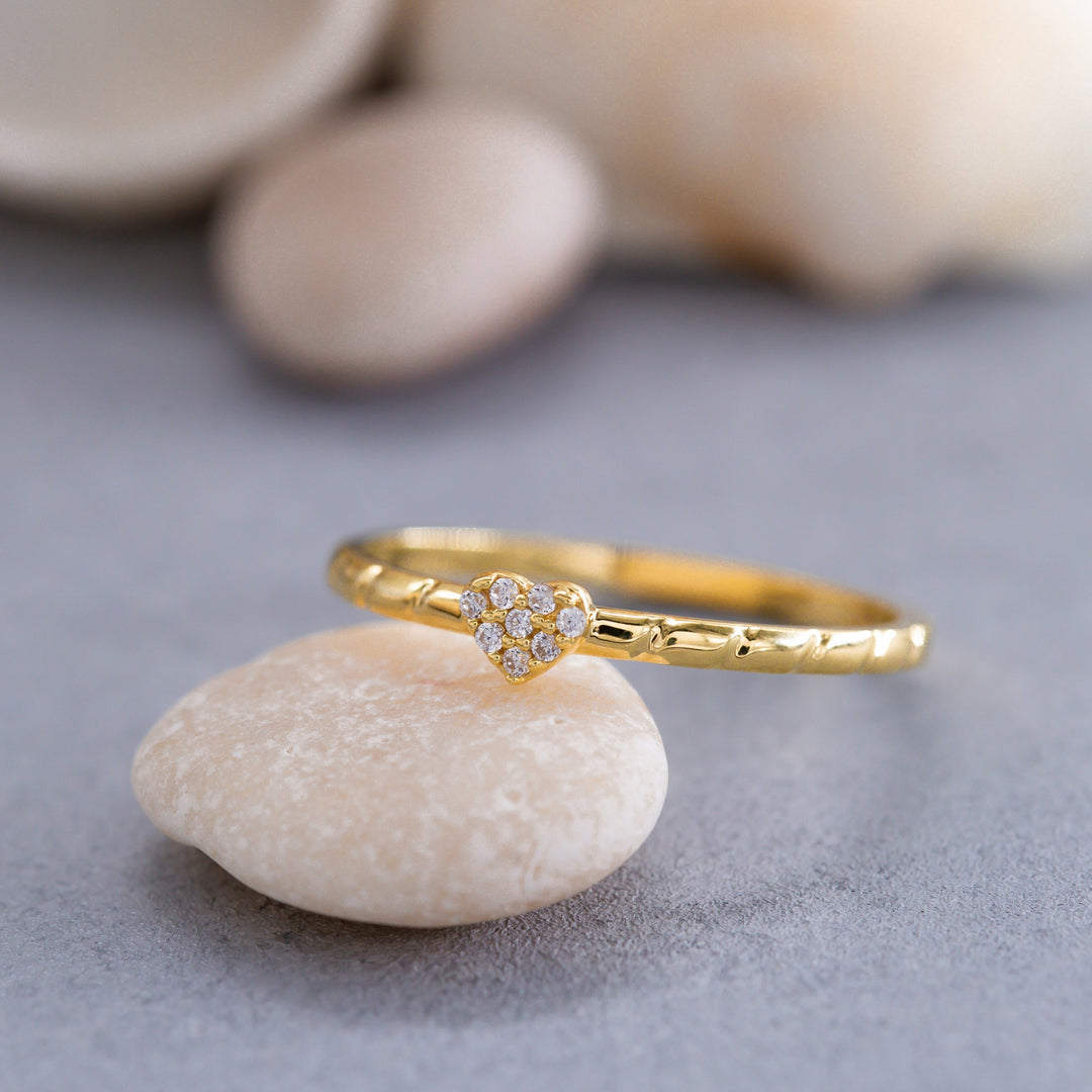 14K Solid Gold Heart Ring Y151