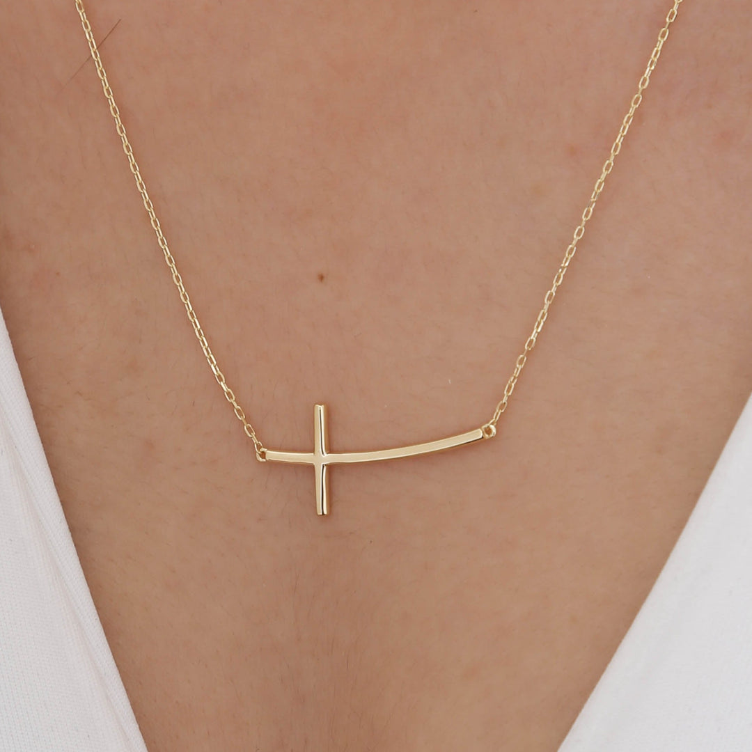 14K Solid Gold Curved Cross Necklace K78