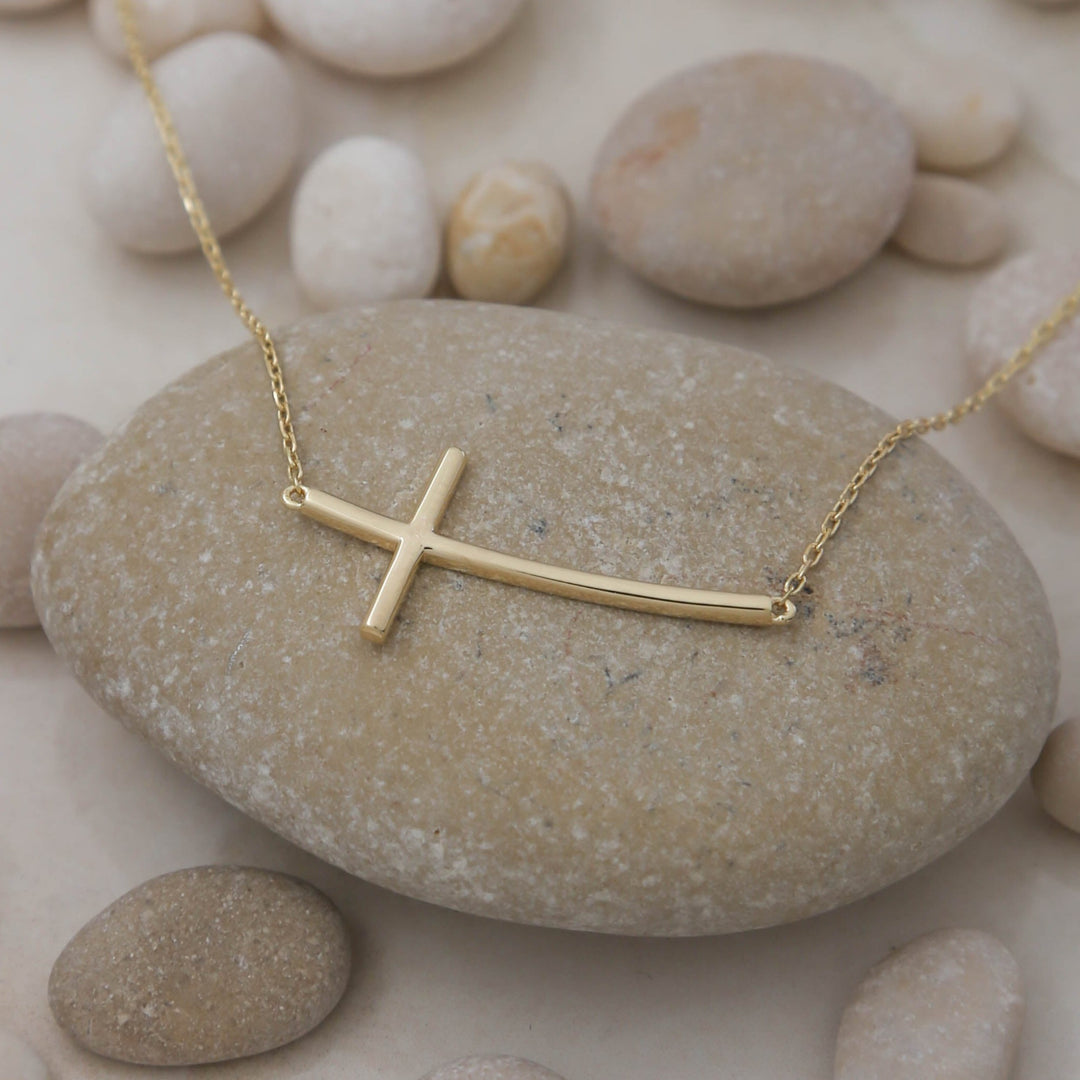 14K Solid Gold Curved Cross Necklace K78