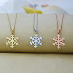 Load image into Gallery viewer, 14K Solid Gold Snowflake Necklace K60
