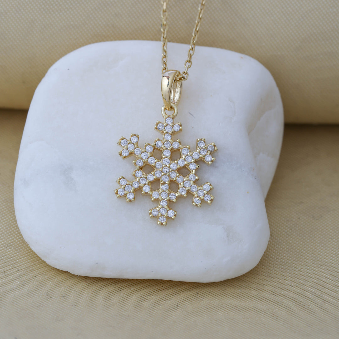 14K Solid Gold Snowflake Necklace K66