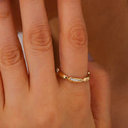 14K Solid Gold Pyramid Ring Y78