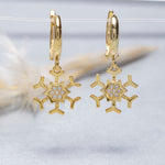 Load image into Gallery viewer, 14K Solid Gold Snowflake Earrings E14
