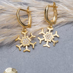 Load image into Gallery viewer, 14K Solid Gold Snowflake Earrings E14
