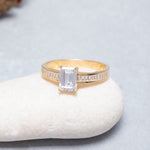 Load image into Gallery viewer, 14K Solid Gold Baguette Ring B6
