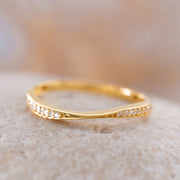 14K Solid Gold Thin Mobius Ring Y162