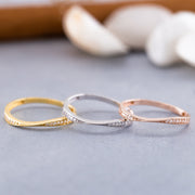 14K Solid Gold Thin Mobius Ring Y162