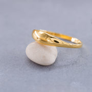 14k Solid Gold Tiny Signet Ring Y159
